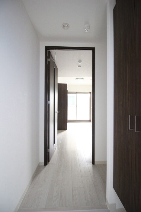 物件内観写真17　(玄関)