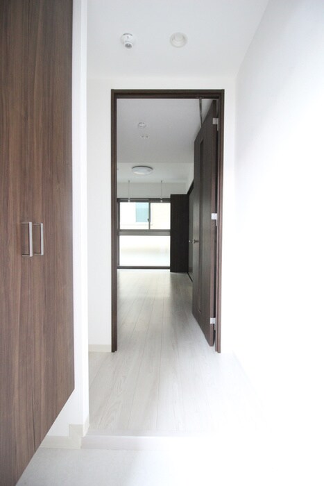 物件内観写真17　(玄関)