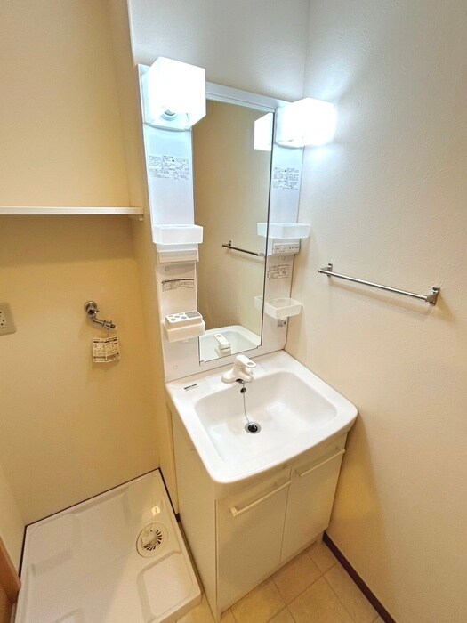 物件内観写真12　(洗面)