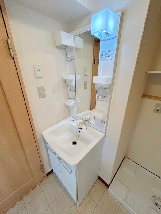 物件内観写真12　(洗面)