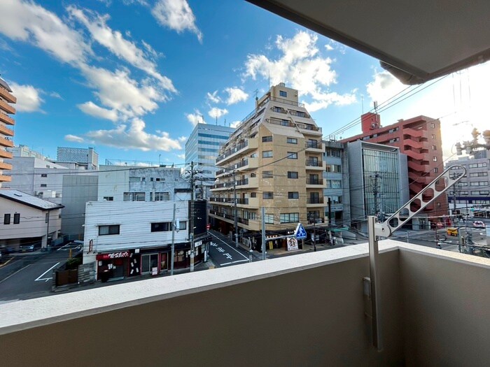 物件内観写真16　(室内からの展望)