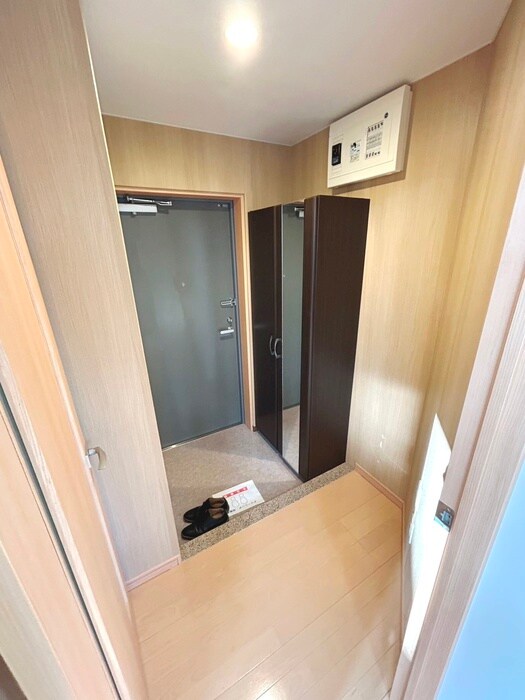 物件内観写真18　(廊下)