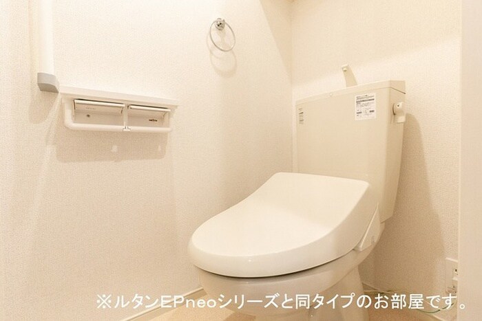 物件内観写真12　(トイレ)