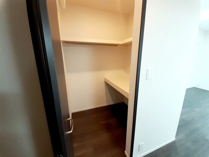 物件内観写真13　(収納)