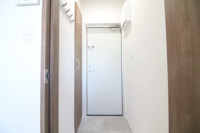 物件内観写真15　(玄関)