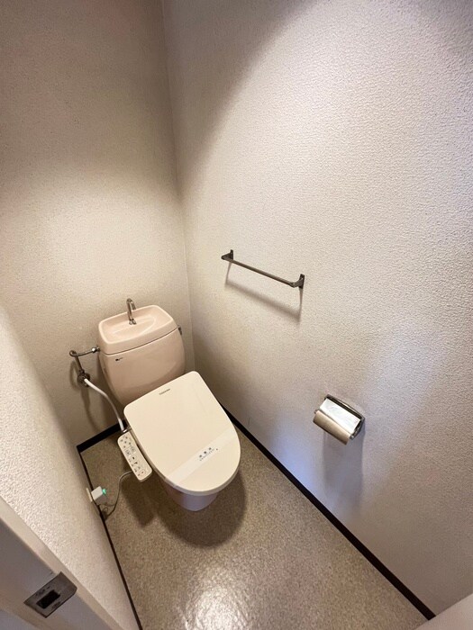 物件内観写真15　(トイレ)