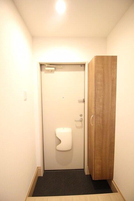 物件内観写真14　(玄関)