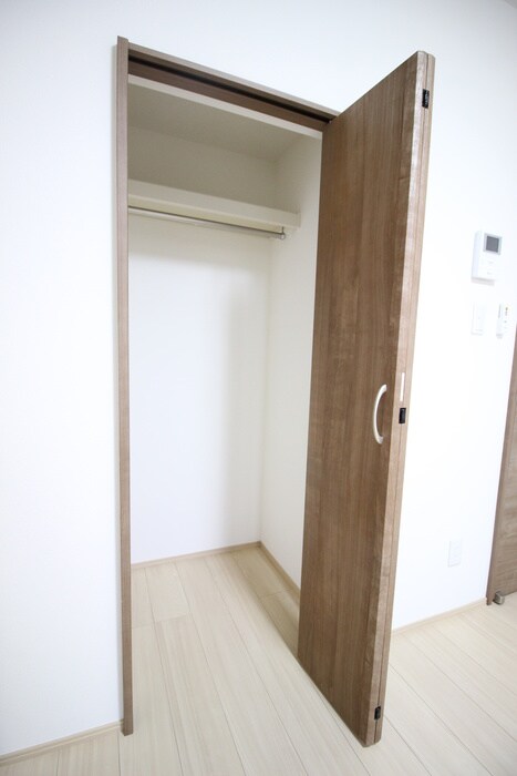 物件内観写真16　(収納)