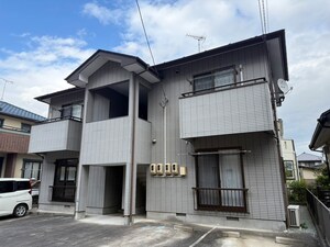 イーストハウス外観写真