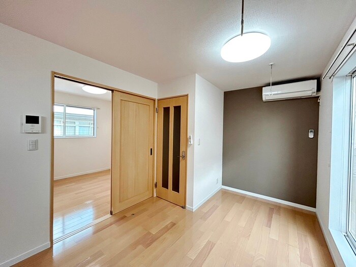 物件内観写真8　(居室)