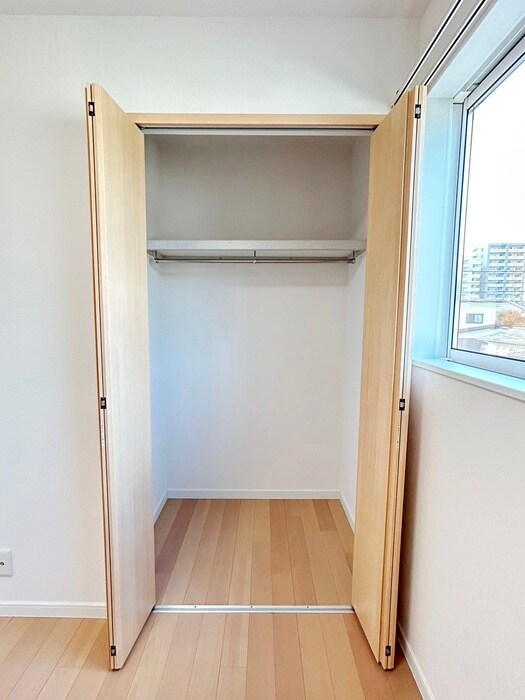 物件内観写真16　(収納)