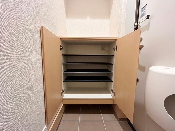 物件内観写真18　(靴箱)