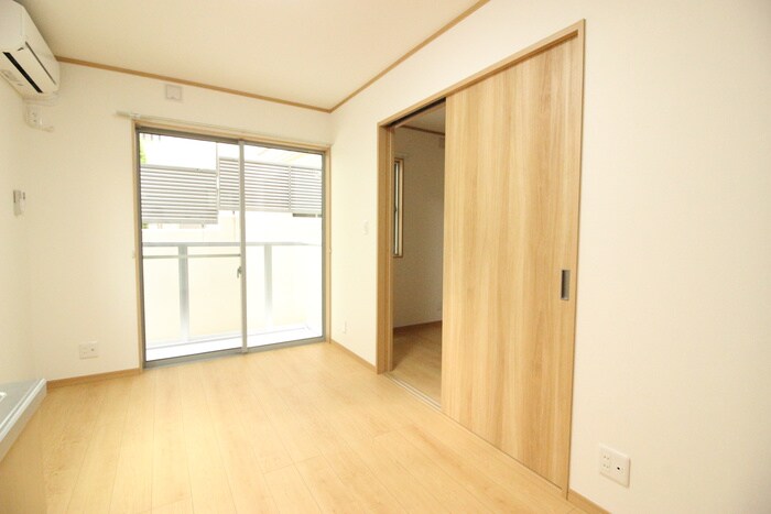 物件内観写真7　(居室)