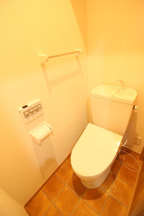 物件内観写真12　(トイレ)