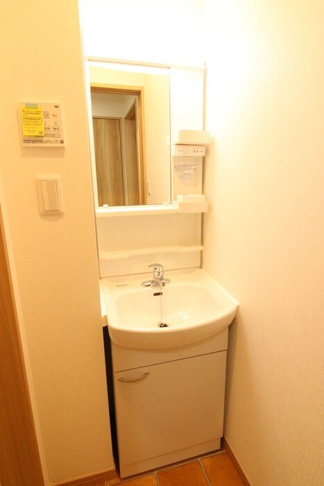 物件内観写真14　(洗面)