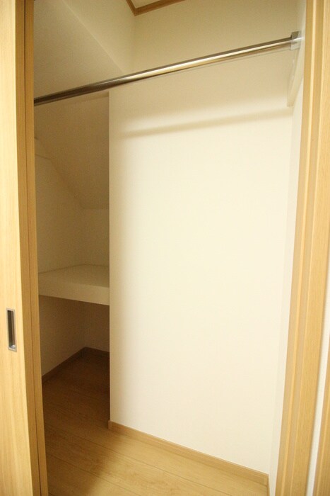 物件内観写真16　(収納)