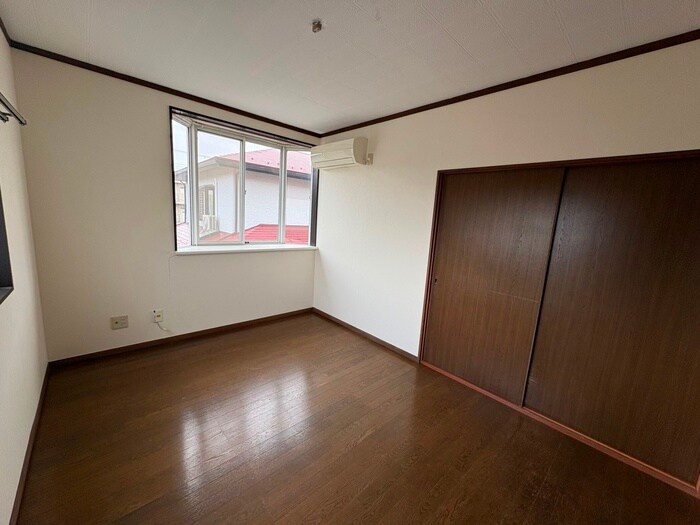 物件内観写真8　(居室)