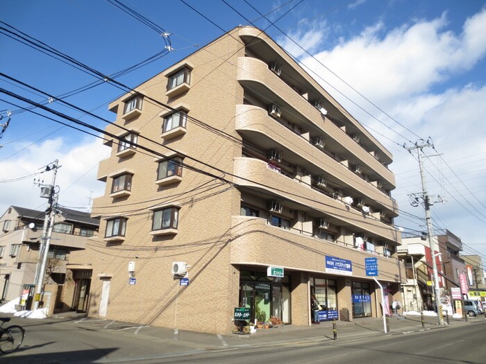 物件外観写真1　(外観写真)