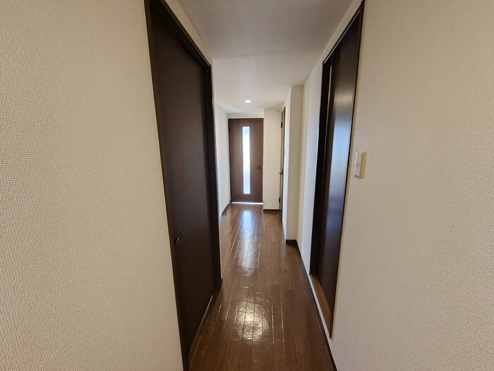 物件内観写真21　(廊下)