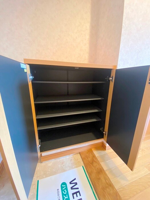 物件内観写真16　(靴箱)