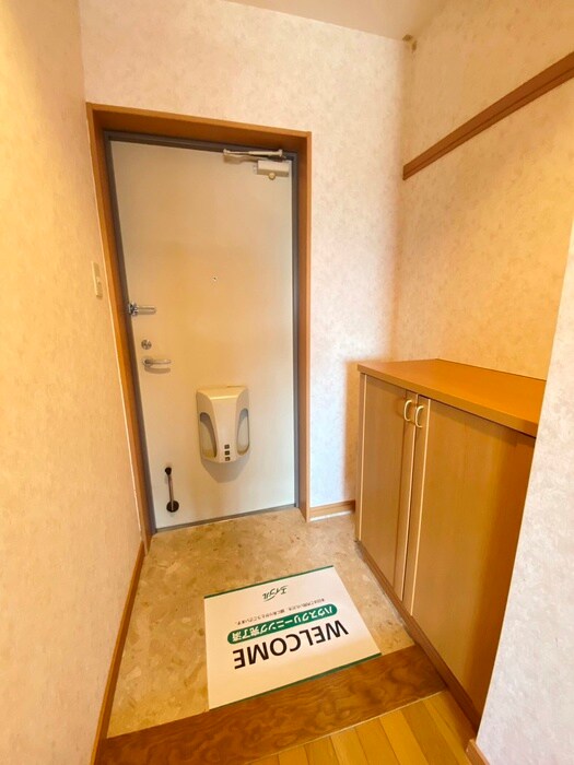 物件内観写真20　(玄関)