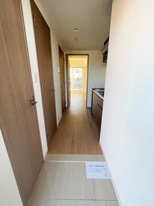 物件内観写真18　(玄関)