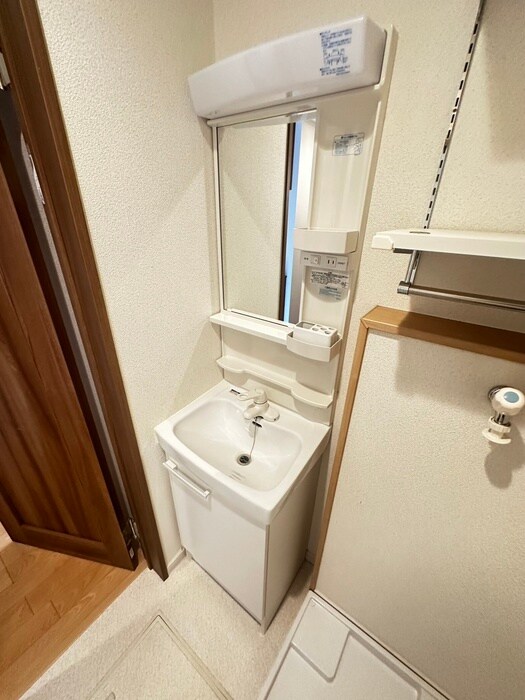 物件内観写真13　(洗面)