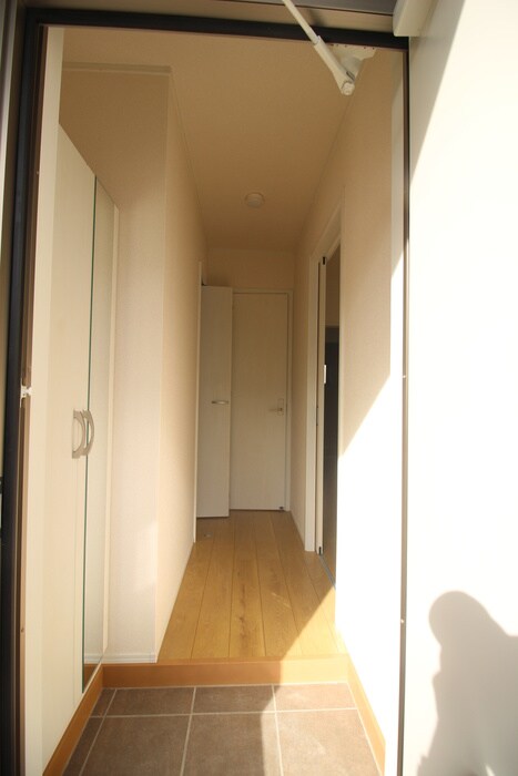 物件内観写真19　(廊下)
