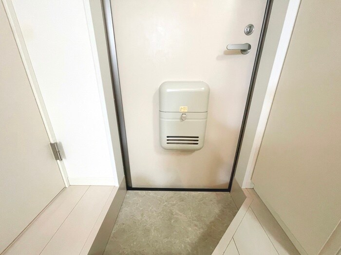 物件内観写真21　(玄関)