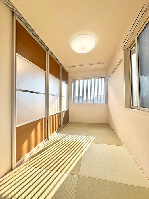 物件内観写真9　(居室)