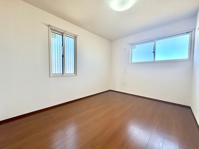 物件内観写真10　(居室)