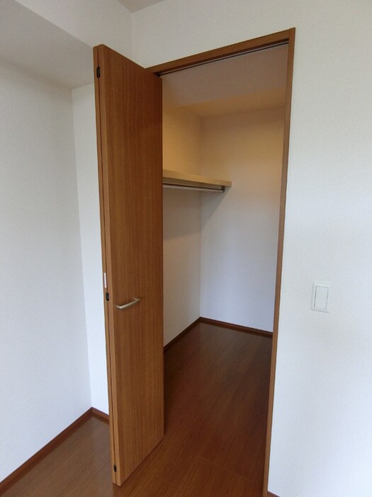 物件内観写真13　(収納)