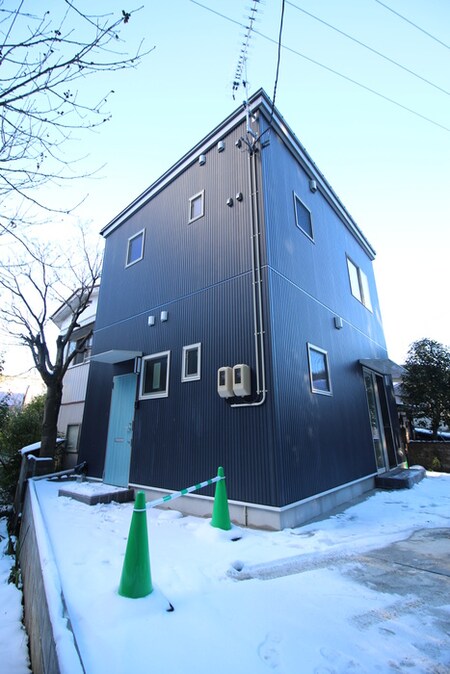 HOT SPACE外観写真