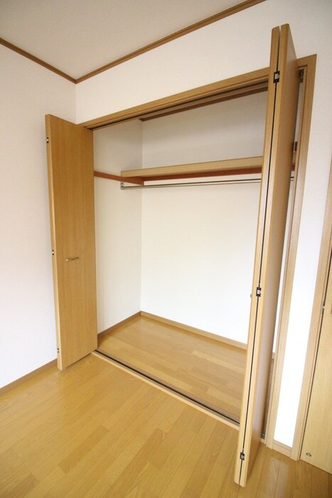 物件内観写真13　(収納)