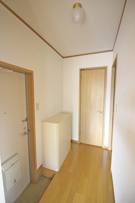 物件内観写真17　(廊下)