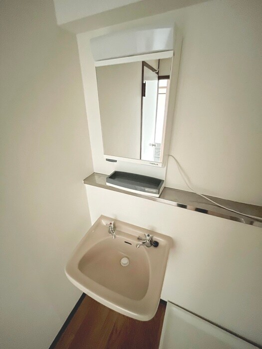 物件内観写真12　(洗面)