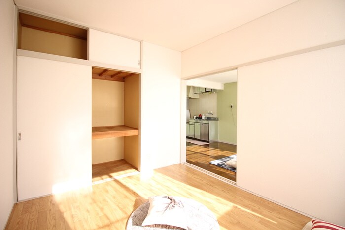 物件内観写真7　(居室)