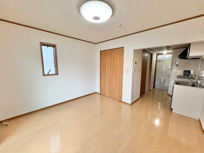 物件内観写真8　(居室)