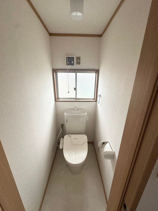 物件内観写真16　(トイレ)