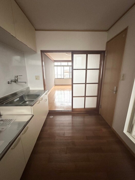 物件内観写真17　(廊下)