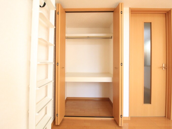 物件内観写真10　(収納)