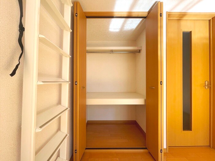 物件内観写真12　(収納)