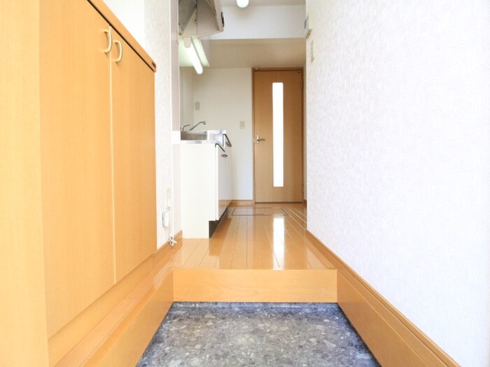 物件内観写真20　(玄関)