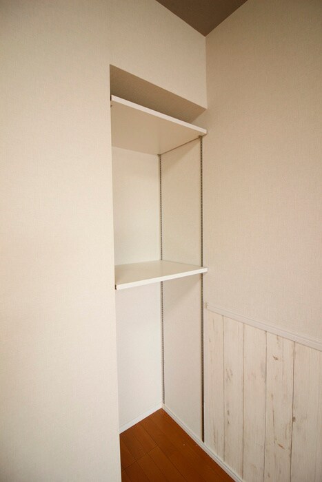 物件内観写真22　(収納)