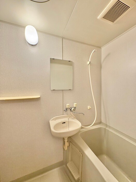 物件内観写真11　(洗面)