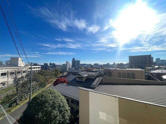 物件内観写真21　(室内からの展望)