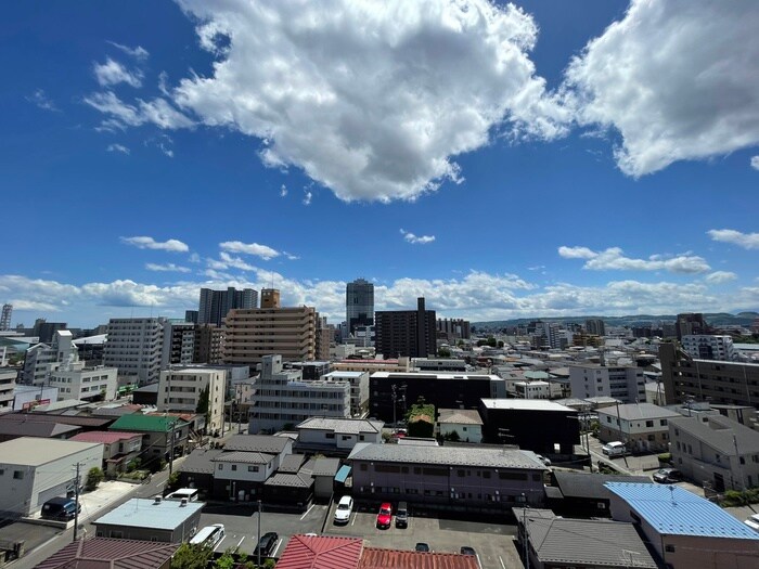 物件内観写真18　(室内からの展望)