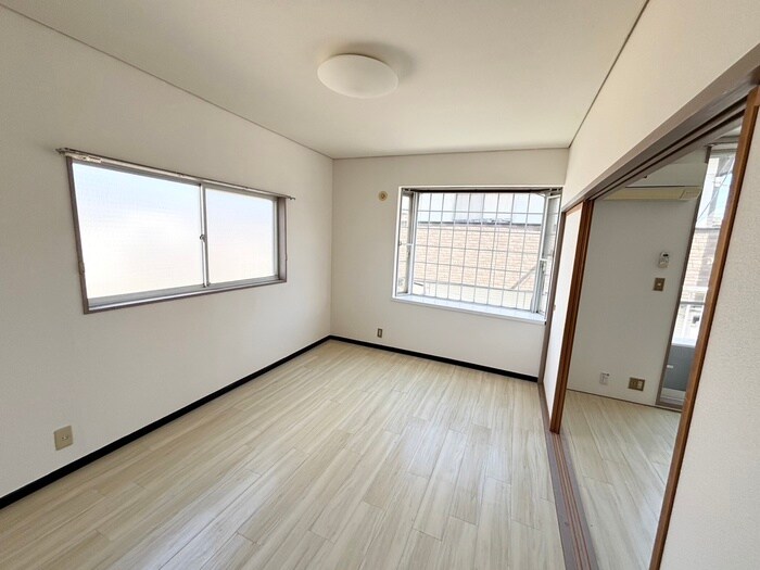 物件内観写真9　(居室)