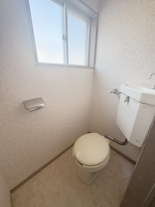 物件内観写真12　(トイレ)