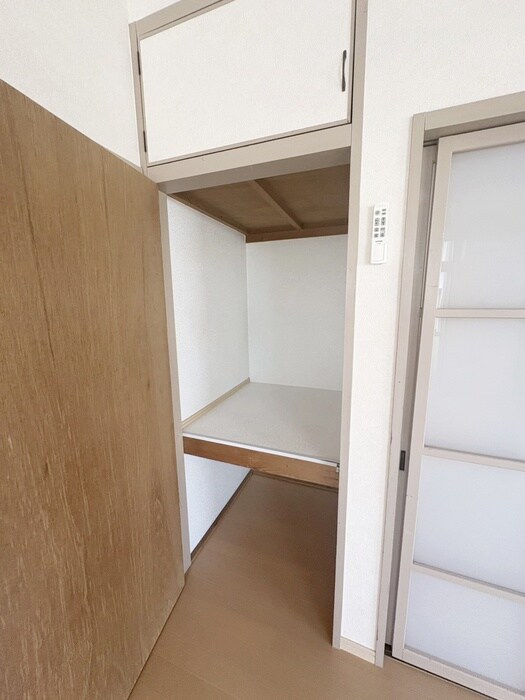 物件内観写真15　(収納)